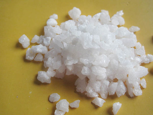 浅析白刚玉磨料的耐火特性